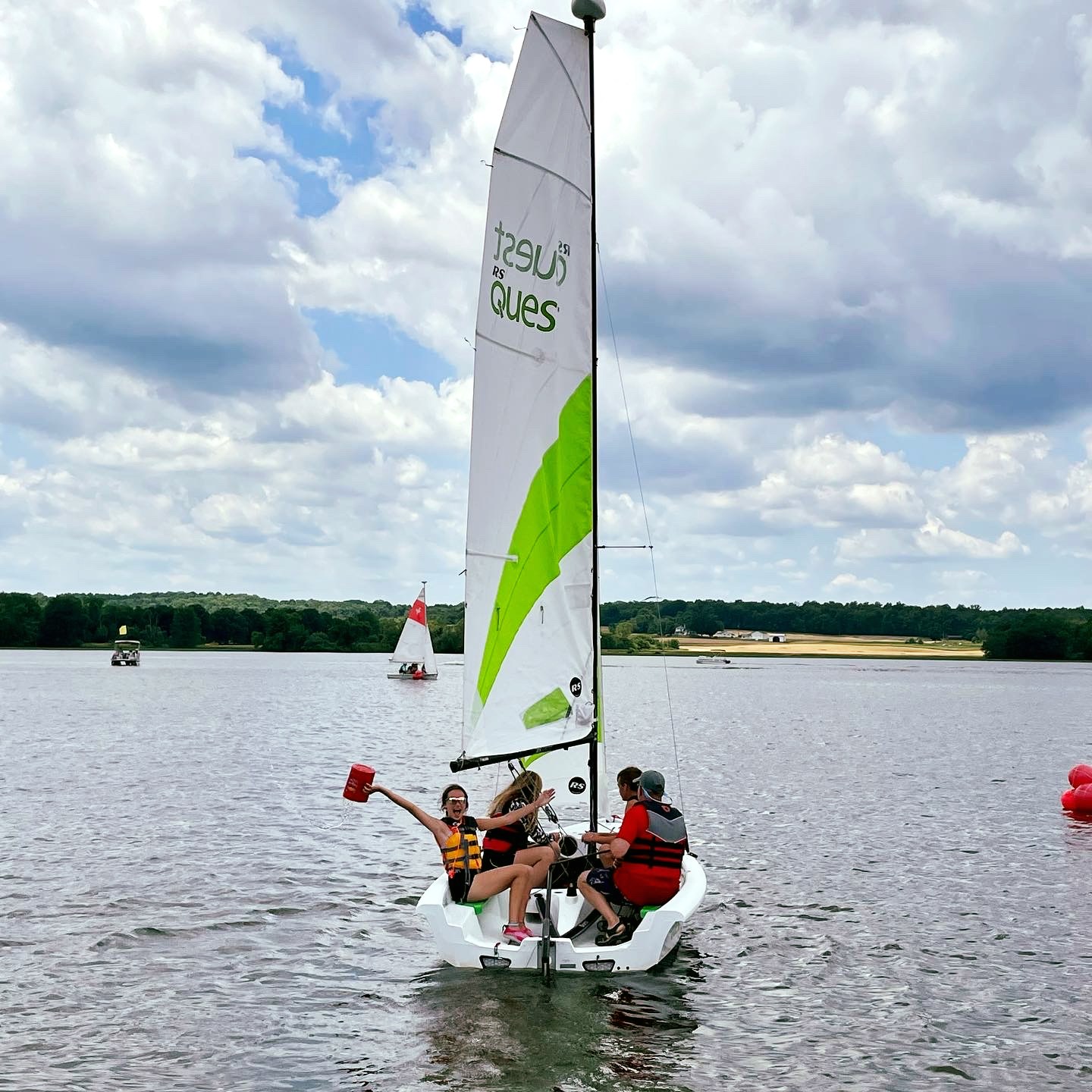 students sailing